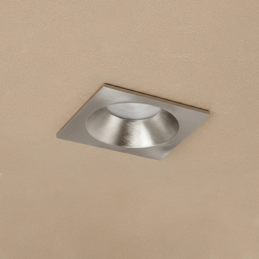 kelvo® EPSILON KLV-101-0049 Χωνευτό Φωτιστικό Downlight Σποτ Μπάνιου για Λάμπα MR16 με Ντουί GU10 AC 220-240V Αδιάβροχο IP65 - Νίκελ Βούρτσας - Μ8.5 x Π8.5 x Υ4.4cm - Q7.5cm x 7.5cm